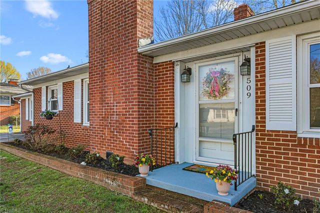 509 Duke Street, Thomasville, NC 27360