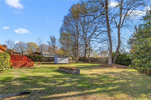 509 Duke Street, Thomasville, NC 27360