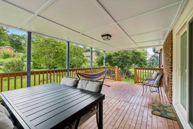 569 McMurray Dr, Nashville, TN 37211