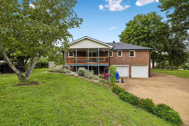 569 McMurray Dr, Nashville, TN 37211