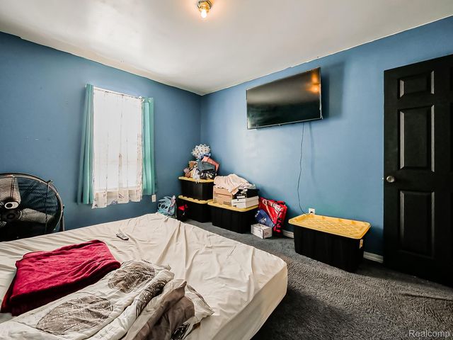 34460 Van Born Road, Wayne, MI 48184