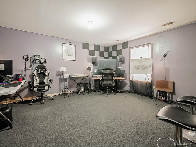 34460 Van Born Road, Wayne, MI 48184