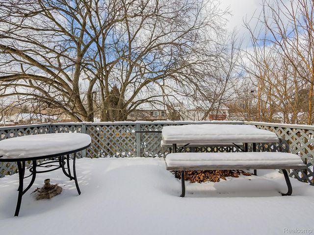 34460 Van Born Road, Wayne, MI 48184