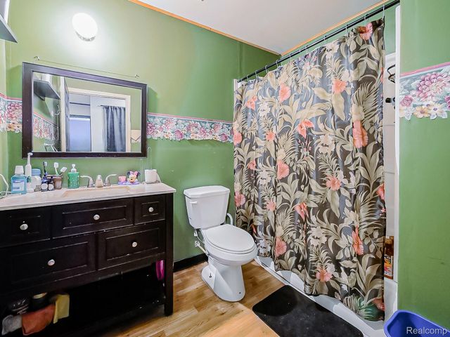 34460 Van Born Road, Wayne, MI 48184