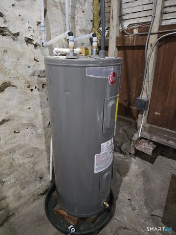 190 Hart Street, New Britain, CT 06052