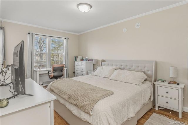 250 Central Avenue C111, Lawrence, NY 11559