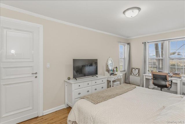 250 Central Avenue C111, Lawrence, NY 11559