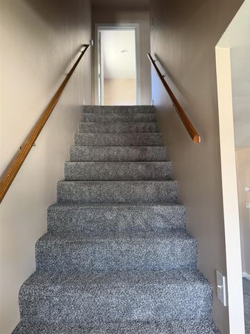 1422 E Granet Avenue, Hazel Park, MI 48030