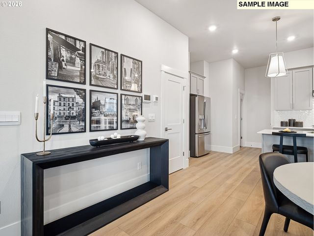 18348 Sw Alderwood Dr, Beaverton, OR 97003