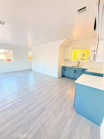 11108 S Avalon, Los Angeles, CA 90061