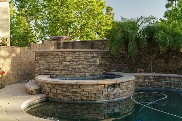20100 Livorno, Yorba Linda, CA 92886