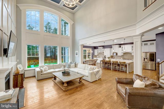 41258 CHATHAM GREEN CIR, Aldie, VA 20105