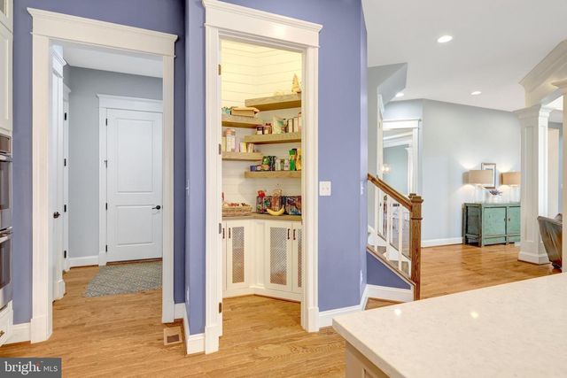 41258 CHATHAM GREEN CIR, Aldie, VA 20105