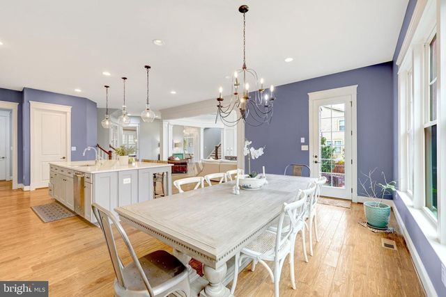 41258 CHATHAM GREEN CIR, Aldie, VA 20105