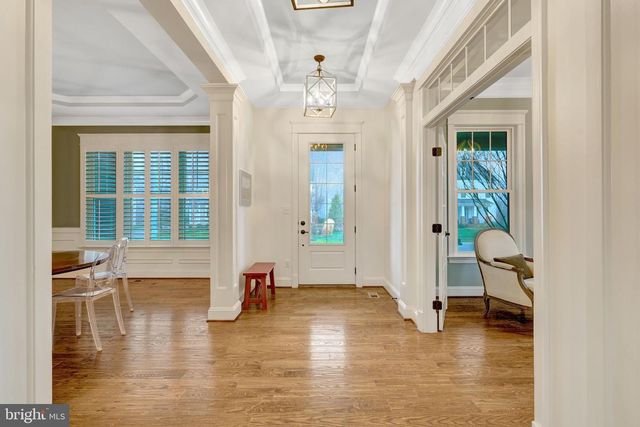 41258 CHATHAM GREEN CIR, Aldie, VA 20105