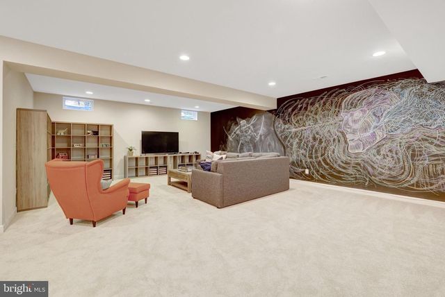 41258 CHATHAM GREEN CIR, Aldie, VA 20105