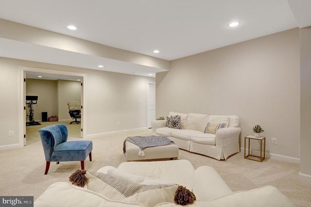 41258 CHATHAM GREEN CIR, Aldie, VA 20105