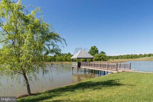 41258 CHATHAM GREEN CIR, Aldie, VA 20105