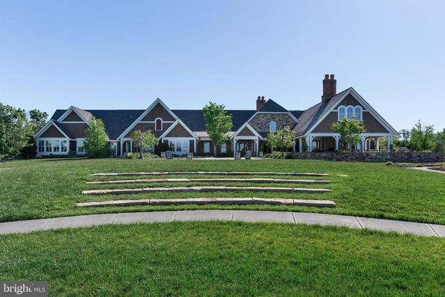 41258 CHATHAM GREEN CIR, Aldie, VA 20105