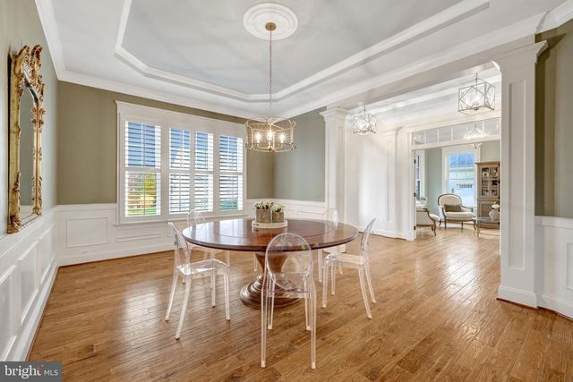 41258 CHATHAM GREEN CIR, Aldie, VA 20105