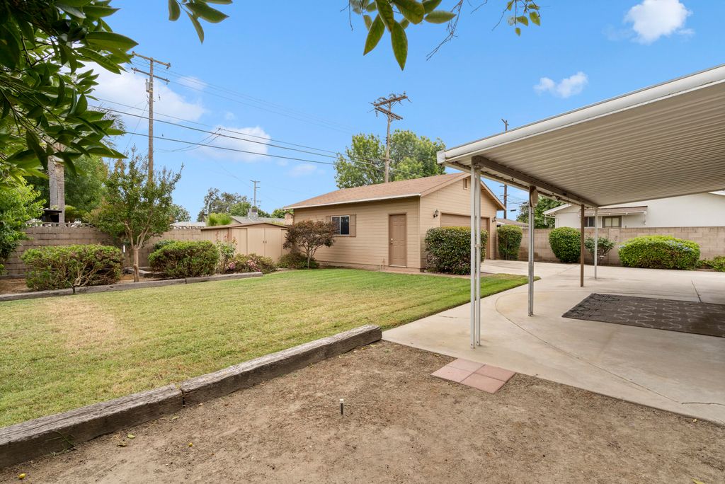 Image 31 of property listing at 131 E Gail Avenue, Tulare, CA 93274