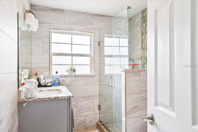 4922 18TH STREET E, Bradenton, FL 34203