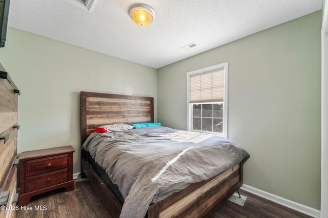 601 Cannon Court, Hubert, NC 28539