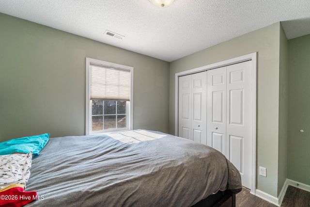 601 Cannon Court, Hubert, NC 28539