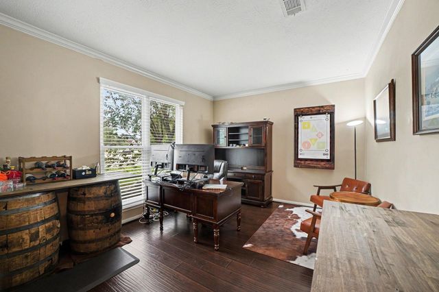 12807 Rocky Briar Lane, Tomball, TX 77377