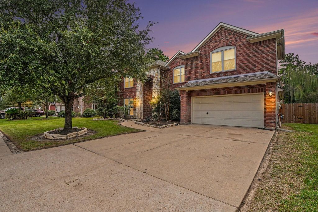 12807 Rocky Briar Lane, Tomball, TX 77377