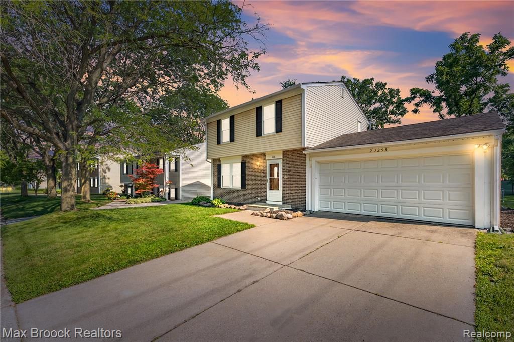 29293 Riveroak Drive, Romulus, MI 48174