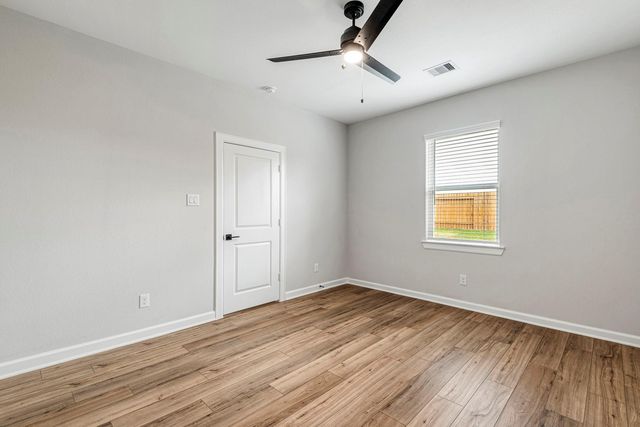 15671 Honey Cove Drive, Conroe, TX 77303