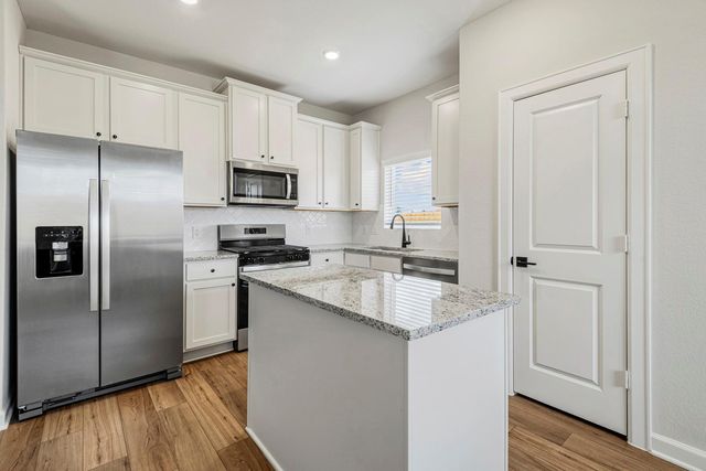 15671 Honey Cove Drive, Conroe, TX 77303