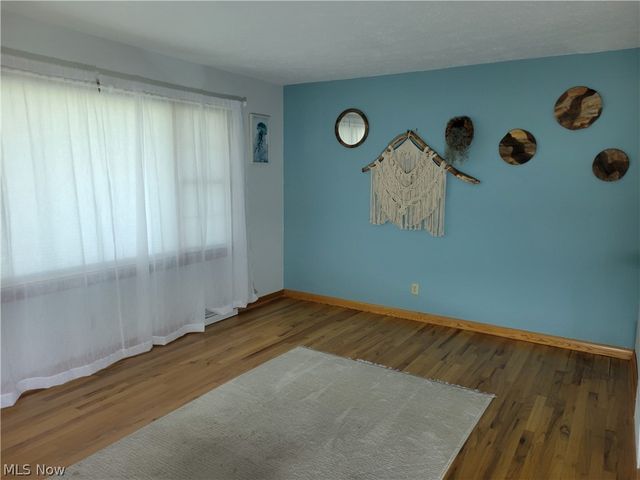 3779 S Hametown Road, Norton, OH 44203
