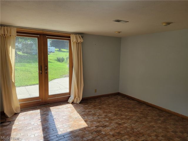 3779 S Hametown Road, Norton, OH 44203