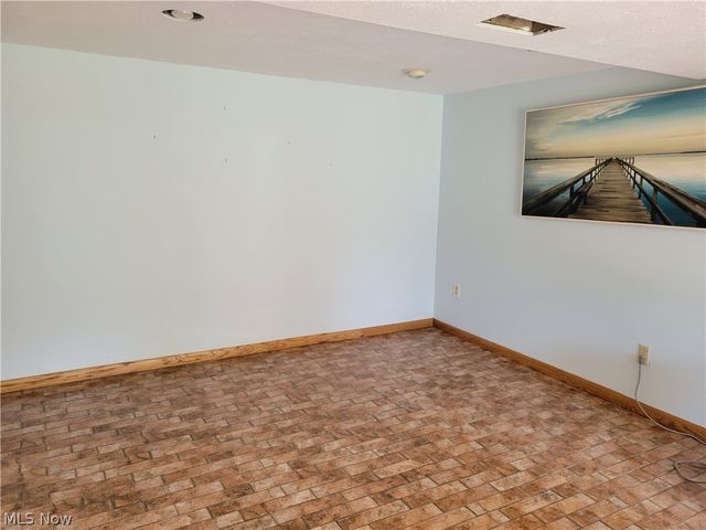 3779 S Hametown Road, Norton, OH 44203