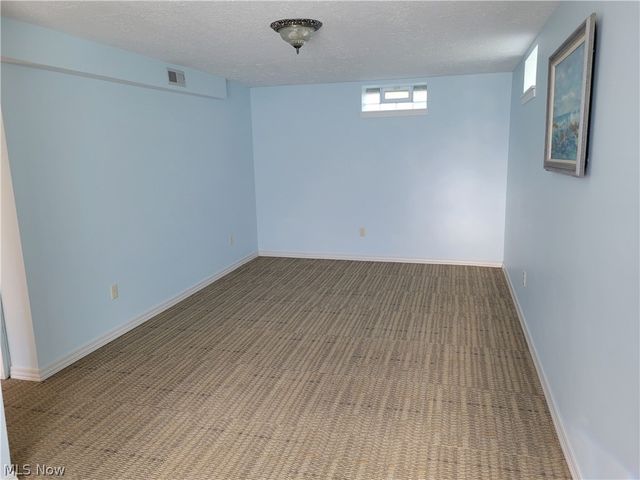 3779 S Hametown Road, Norton, OH 44203