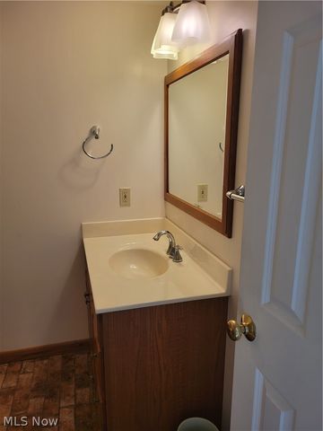 3779 S Hametown Road, Norton, OH 44203