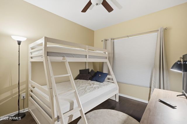 525 W LAKESIDE Drive 124, Tempe, AZ 85281