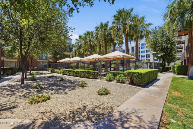525 W LAKESIDE Drive 124, Tempe, AZ 85281