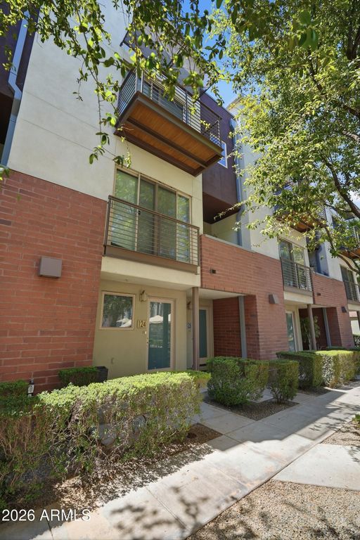 525 W LAKESIDE Drive 124, Tempe, AZ 85281 — photo 2