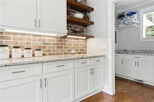 180 Laurel Ridge Lane, Ball Ground, GA 30107