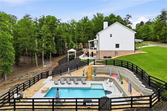 180 Laurel Ridge Lane, Ball Ground, GA 30107