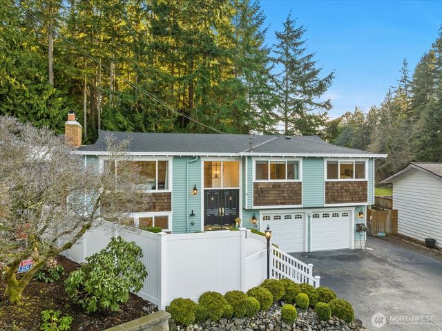 9424 235th Place SW, Edmonds, WA 98020