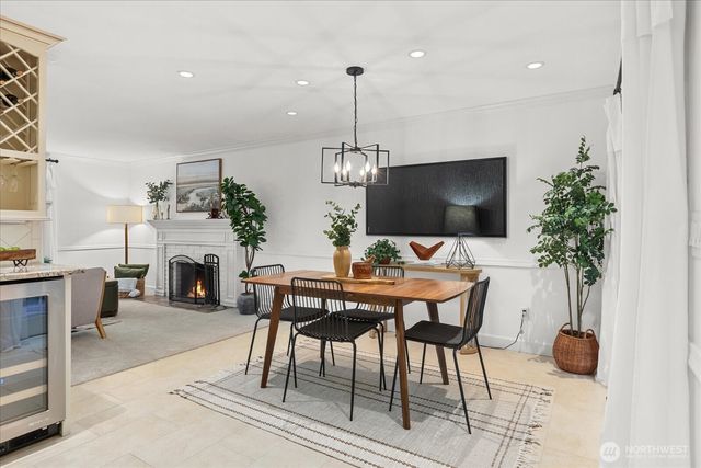 9424 235th Place SW, Edmonds, WA 98020