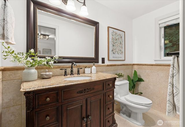 9424 235th Place SW, Edmonds, WA 98020