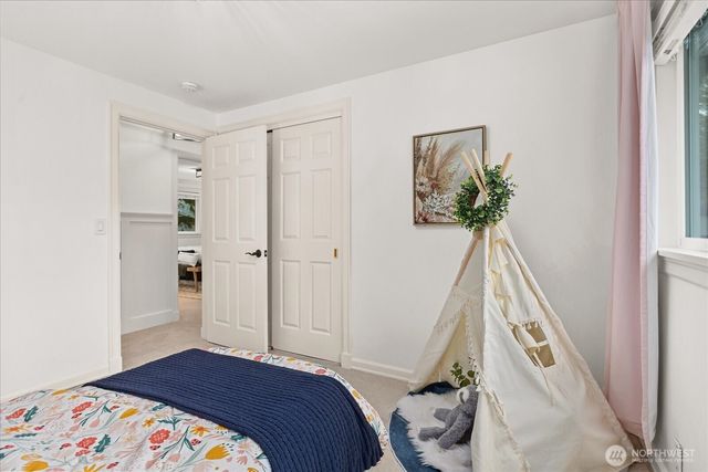 9424 235th Place SW, Edmonds, WA 98020