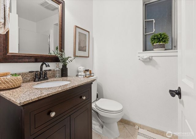 9424 235th Place SW, Edmonds, WA 98020