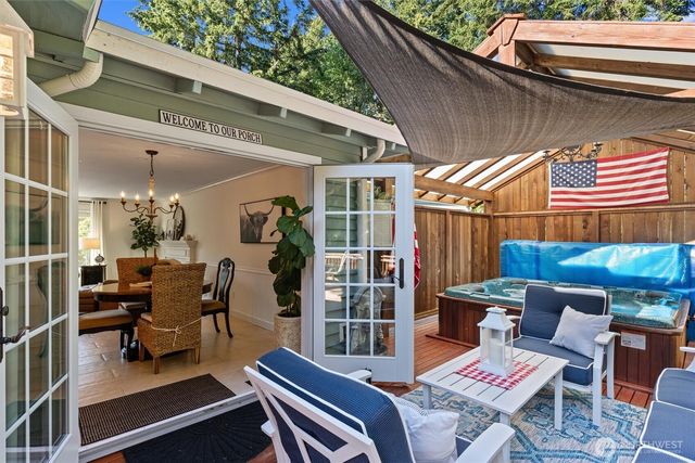 9424 235th Place SW, Edmonds, WA 98020