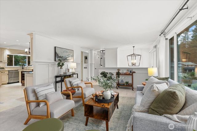 9424 235th Place SW, Edmonds, WA 98020